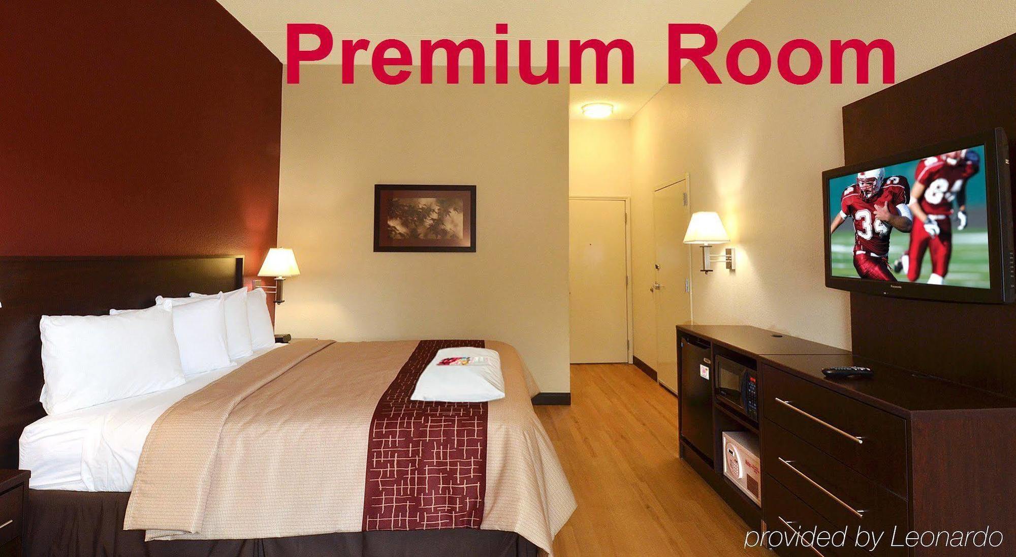 ווסטבורי Red Roof Plus Long Island - Garden City מראה חיצוני תמונה